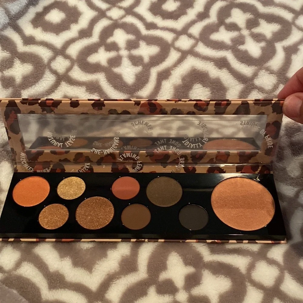 Mac Mischief Minx Eye Shadows NEW - Picture 3 of 4